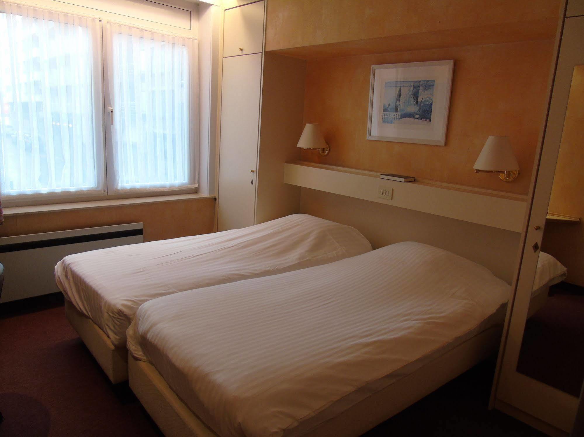 Hotel Pacific Oostende Ngoại thất bức ảnh