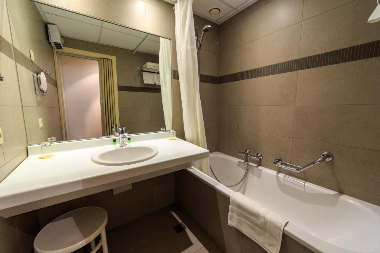 Hotel Pacific Oostende Ngoại thất bức ảnh